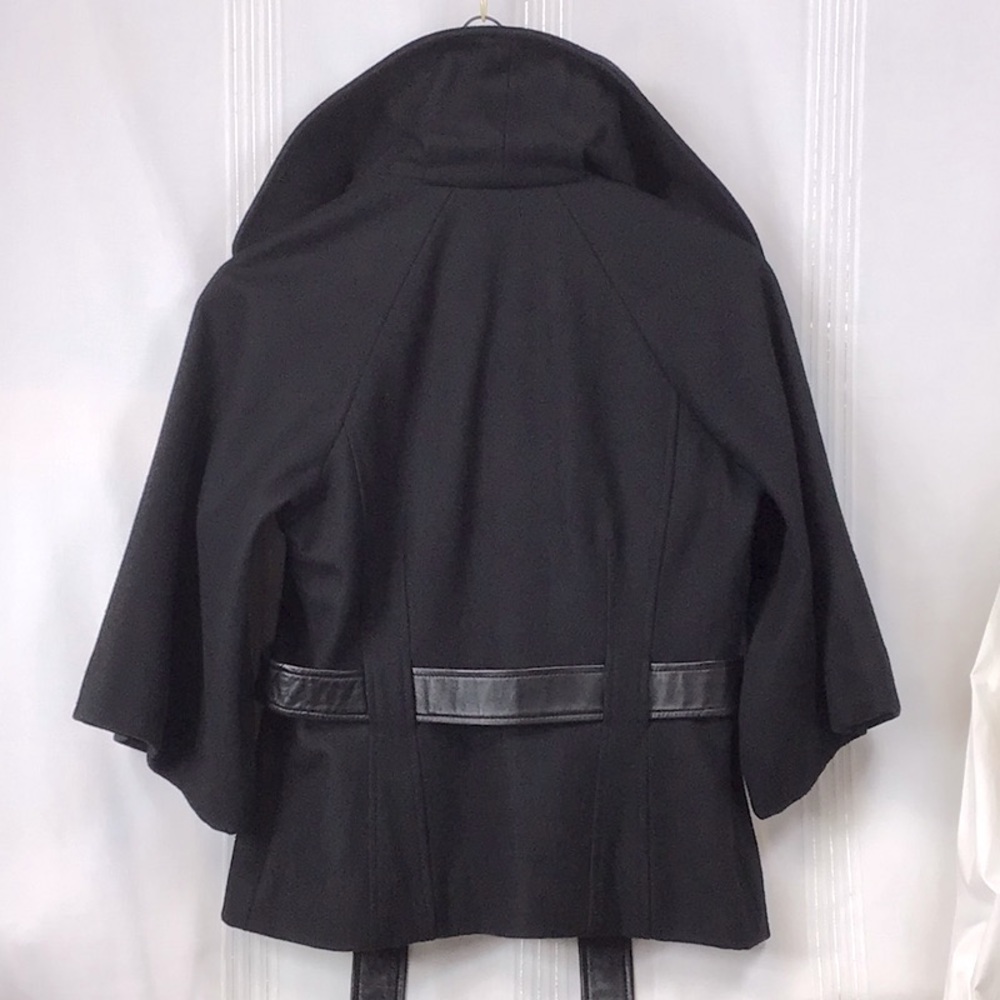 🖤 GUESS Black Wool Blend Leather Belt Snap Front 3-4 Bell Sleeves Sz.S - Picture 11 of 12